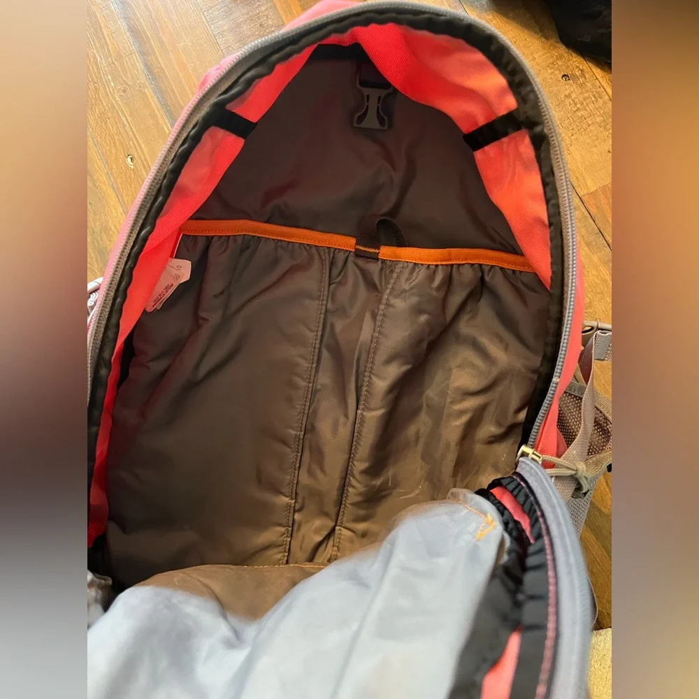 The North Face Wasatch pink Gray Backpack school‎ book bag camping hiking